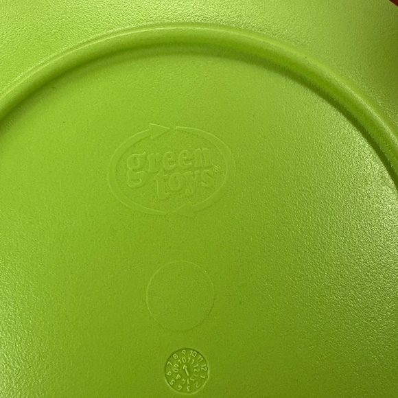 Green Toys Tea Kitchen Set, Plates, Bowls, Teapot, Spoons and Fork - Picture 8 of 11